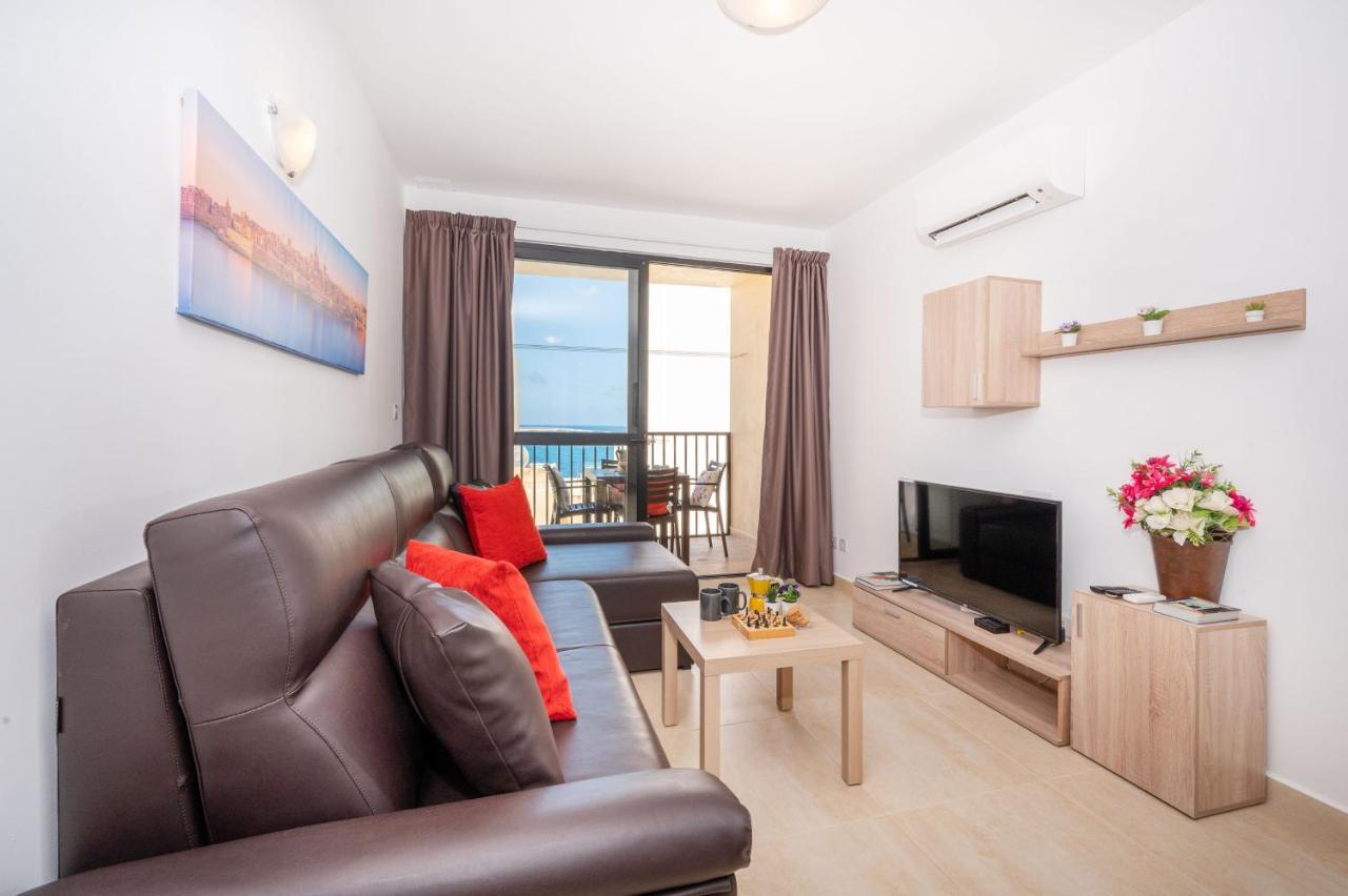 Sea Bliss Apartments With Terrace Just Off Seafront In St Paul'S Bay - By Getawaysmalta Сент-Полс-Бей Екстер'єр фото